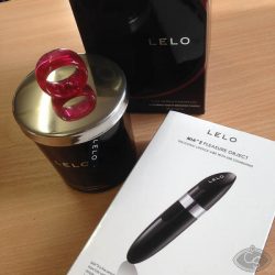LELO_Massage_Candle-10