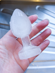 Can I Put Ice in My Ass? Safe Anal Temperature Play Tips