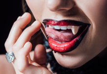 Vampire Fetish Guide: Biting, Blood and BDSM Power Exchange